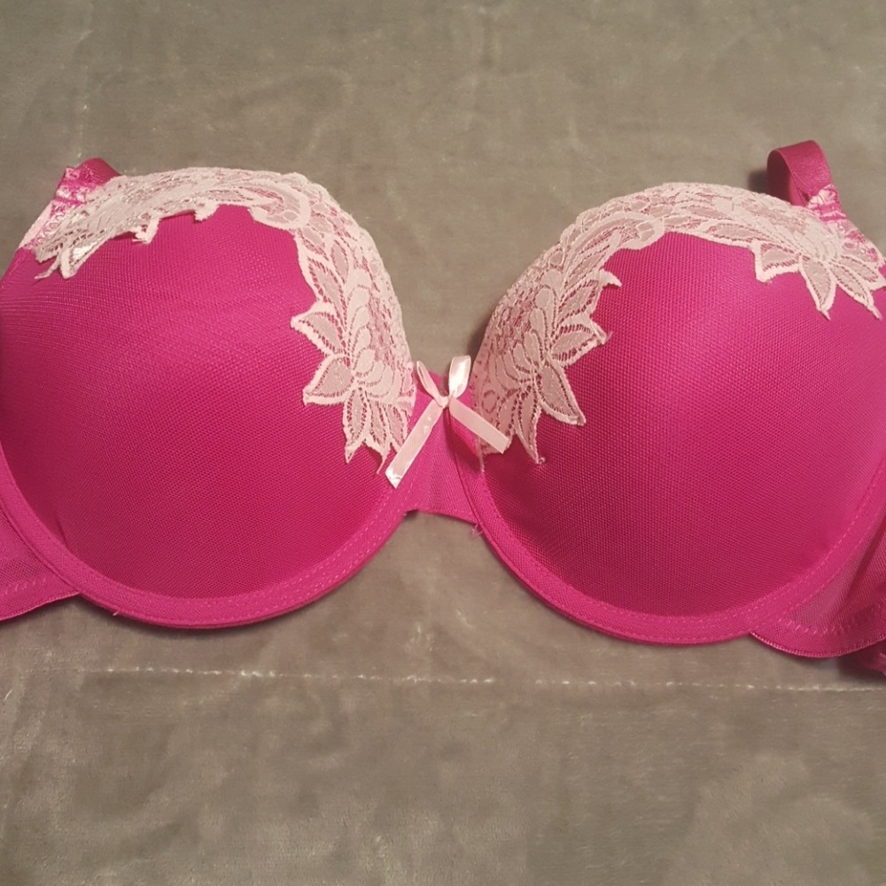 40D bra. Cute!!!